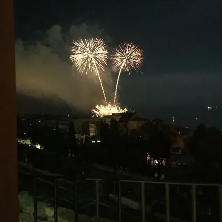 Lovely At Circus Apartament Tarragona