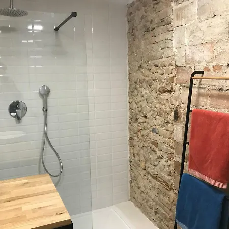 Apartament Lovely At Circus *